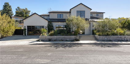 4050 Contera Road, Encino