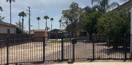 111 N Victoria Avenue, Corona