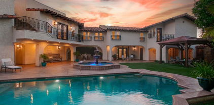 6817 Vianda Ct Court, Carlsbad