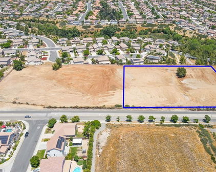 2 Jackson Ave, Murrieta