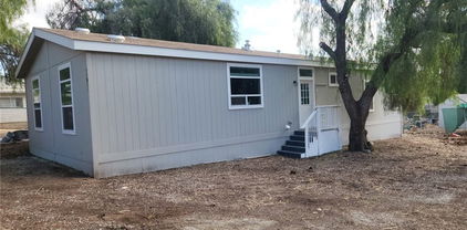 33033 -33031 Catlin Avenue, Hemet