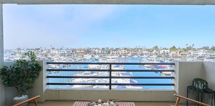 4165 Warner Avenue Unit 203, Huntington Beach