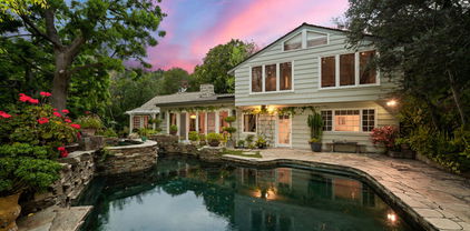 2576 Benedict Canyon Drive, Beverly Hills