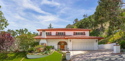 17552 Camino De Yatasto, Pacific Palisades