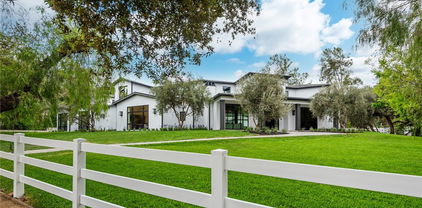 5373 JED SMITH Road, Hidden Hills
