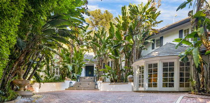 5630 Valley Oak Drive, Los Angeles