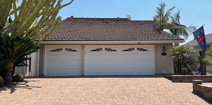 10667 Viacha Dr, Tierrasanta