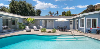 3345 Rubio Crest Drive, Altadena