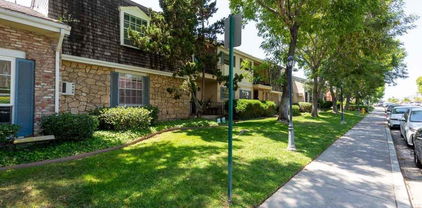 4800 Williamsburg Lane Unit 216, La Mesa