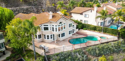 32715 Pacifica Court, Westlake Village