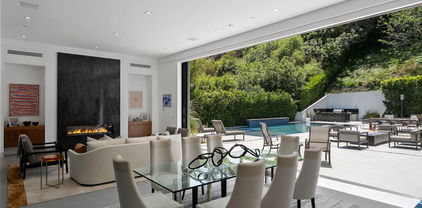 1527 Rising Glen Road, Los Angeles