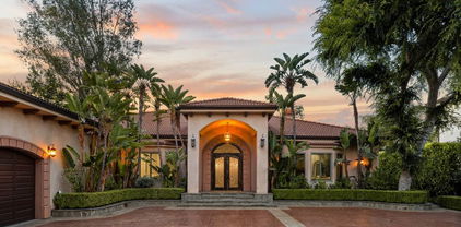 13845 Magnolia Boulevard, Sherman Oaks