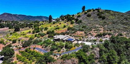 2021 Willow Glen Road, Fallbrook