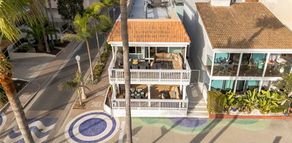 700 E Oceanfront, Newport Beach