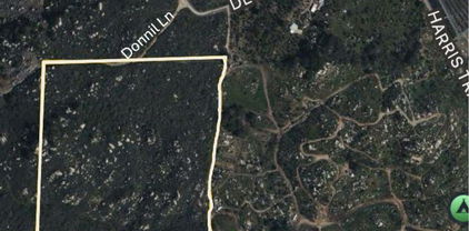 Donnil Lane, Fallbrook
