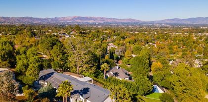 19536 Wells Drive, Tarzana