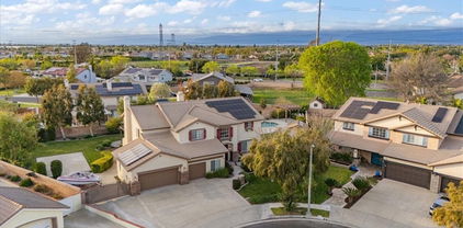 14132 Peral Court, Chino