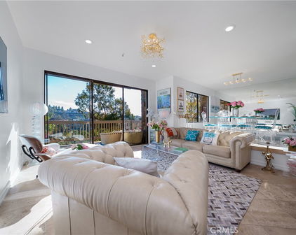 67 Sea Island Drive, Newport Beach