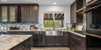14210 Tierra Bonita Road, Poway
