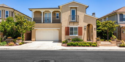 17472 Oakbluffs Lane, Huntington Beach