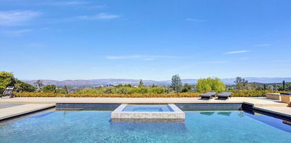 21749 Planewood Drive, Woodland Hills