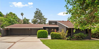 27411 Santa Fe Street, Hemet