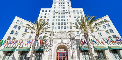 702 ASH ST Unit 201, Downtown