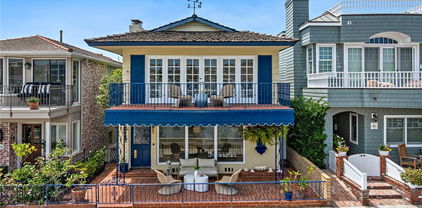 117 E Bay Front, Newport Beach