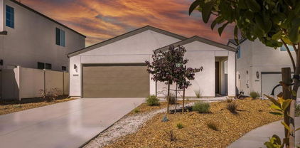 35252 Valencia, Fallbrook