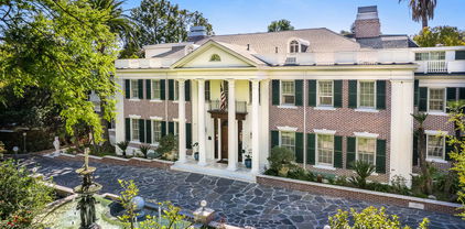 999 Rosalind Road, San Marino
