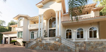 22751 Plummer Street, Chatsworth
