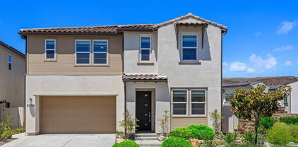 9008 Trailridge Ave, Santee