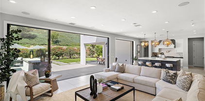 93 Interstellar, Irvine