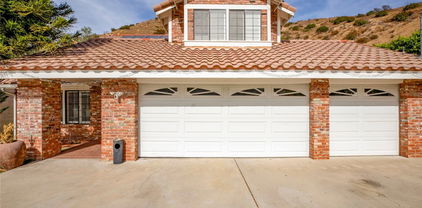 9653 La Tuna Canyon Road, Sun Valley