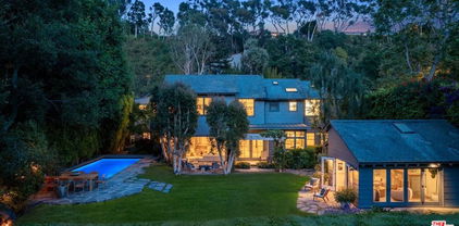 761 Latimer Road, Santa Monica