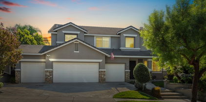 1126 Mandevilla Way, Corona