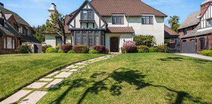 157 N Las Palmas Avenue, Los Angeles