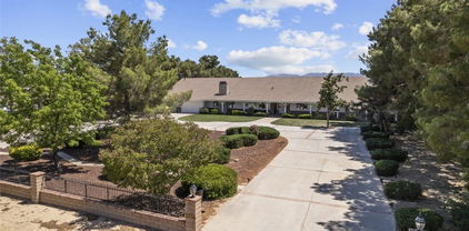 2556 W Avenue N 4, Palmdale