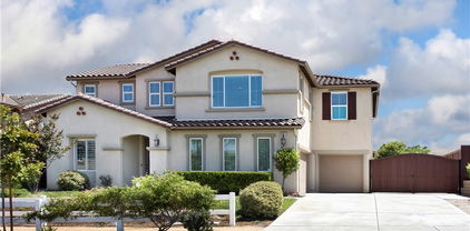 5572 Thoroughbred Street, Oceanside