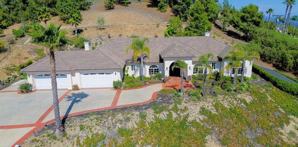 246 Yucca Road, Fallbrook