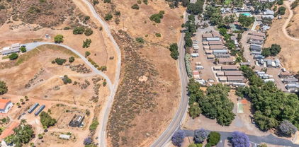 Harbison Canyon Road, El Cajon