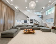 633 Santa Clara Avenue, Venice image