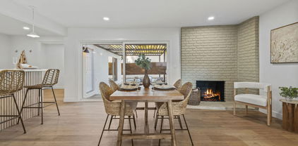 8423 Capistrano Avenue, West Hills