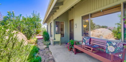 940 Mountain View Rd, El Cajon