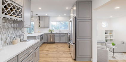1674 Evergreen Street, Point Loma (Pt Loma)