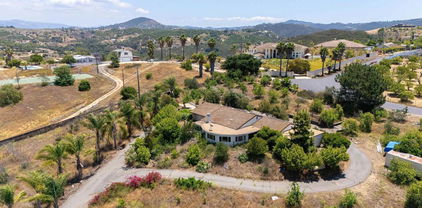 10171 CIRCLE R DRIVE, Valley Center