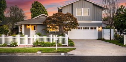2042 Aliso Avenue, Costa Mesa