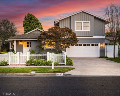 2042 Aliso Avenue, Costa Mesa