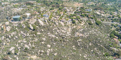 13 Sage Hill Way, Escondido
