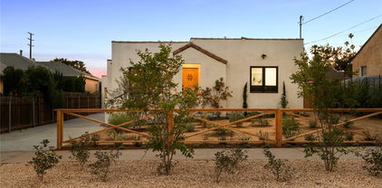 6652 Hough Street, Los Angeles